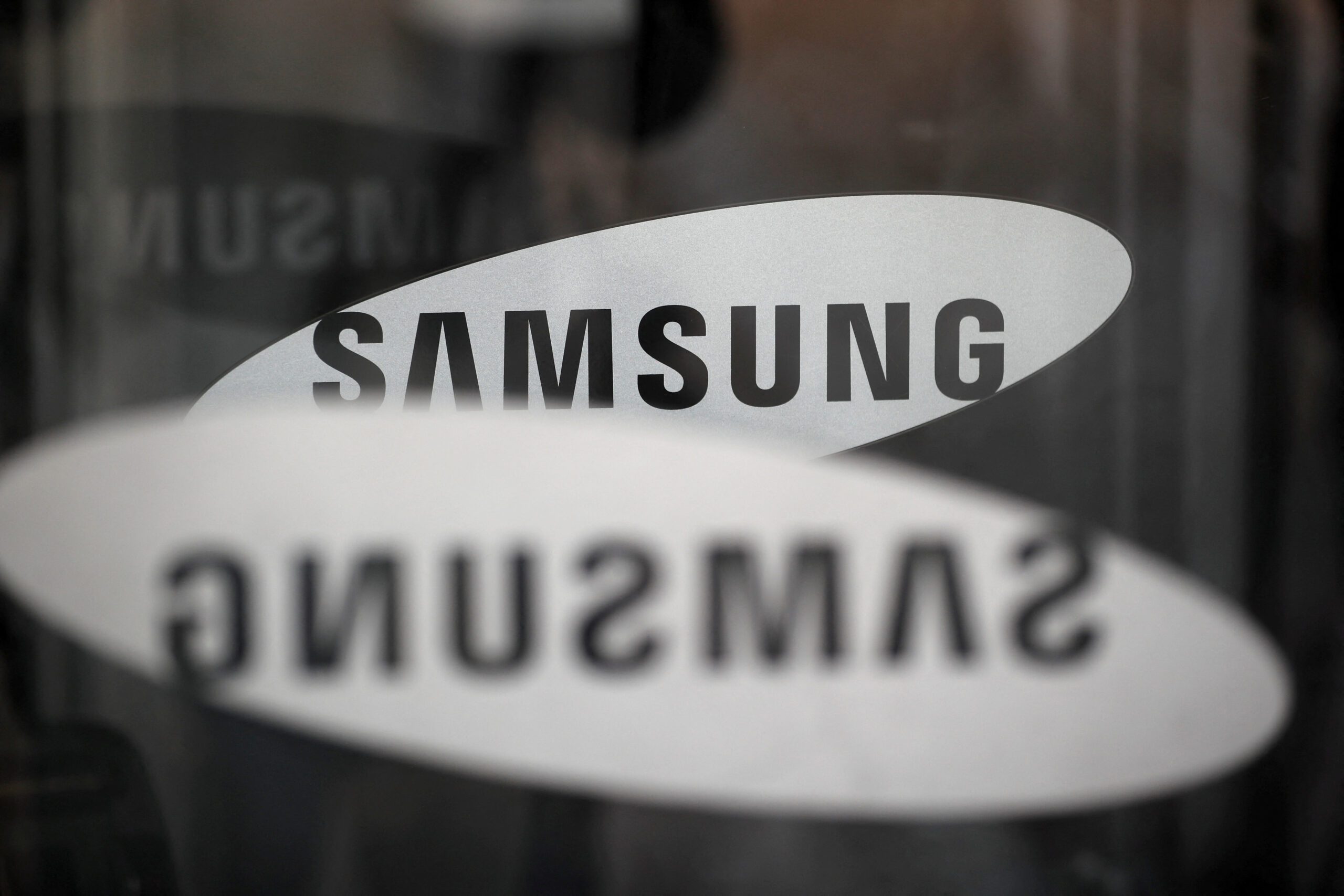 Samsung, SK Hynix to be spared brunt of China chip crackdown by US – sources