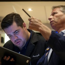 Stock rally fizzles, dollar retreats as US jobs glow fades