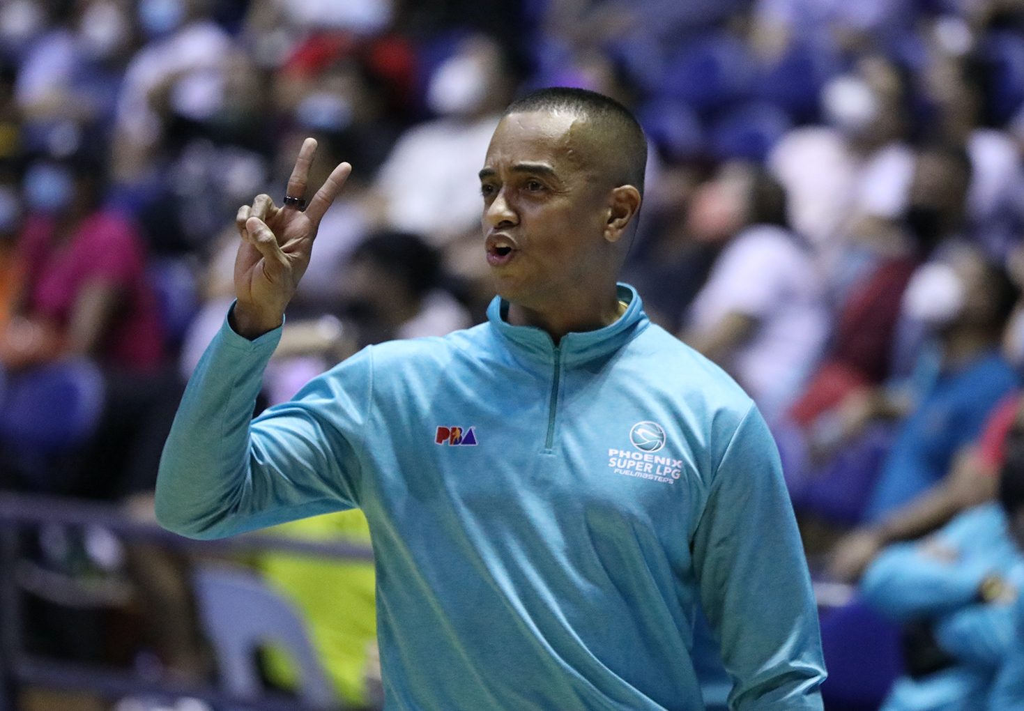 Owing his PBA career to Yeng Guiao, Topex Robinson pays it back