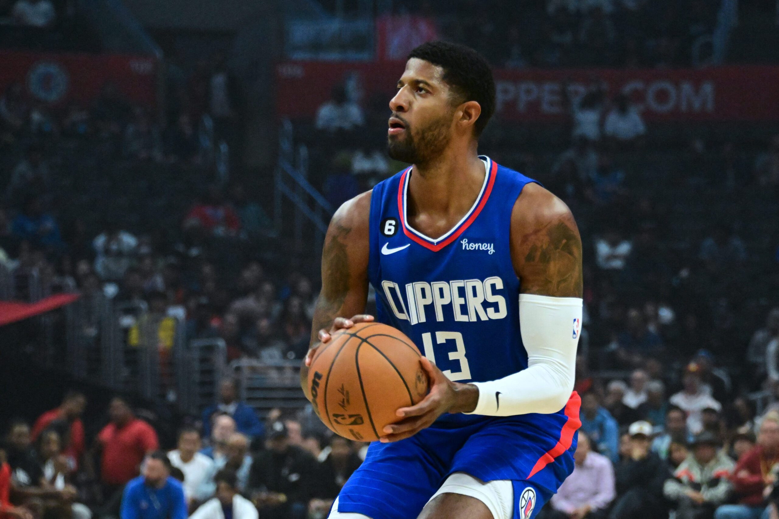 Do-it-all Paul George sinks game-winner as Clippers edge Rockets
