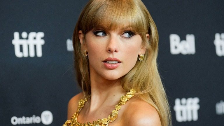 Upset Taylor Swift says she was told Ticketmaster could handle demand