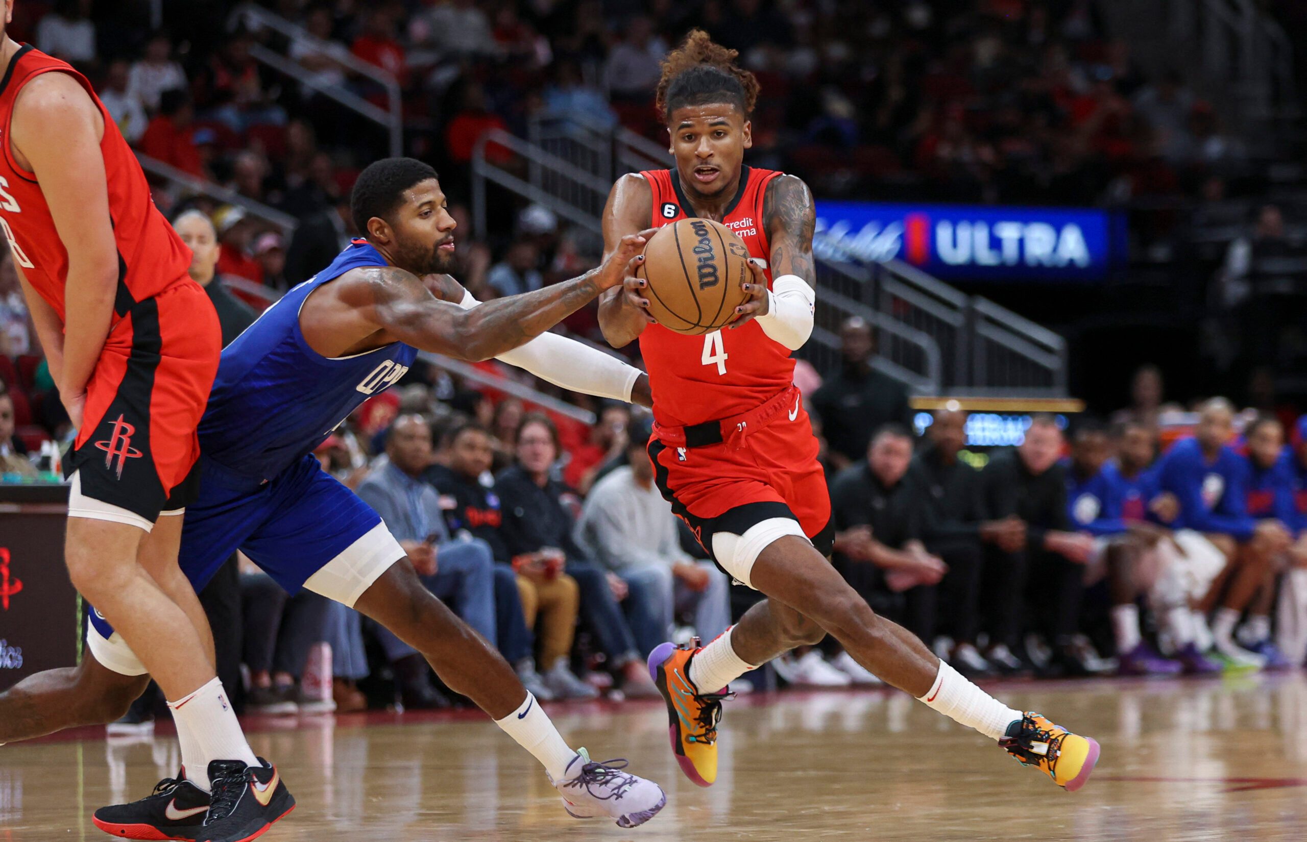 Paul George outguns Jalen Green as Clippers rout Rockets