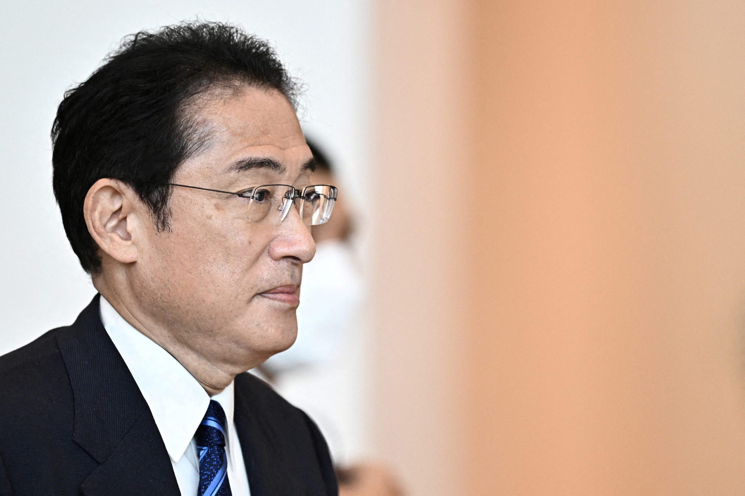 Japanese prime minister under pressure over campaign expenditure report