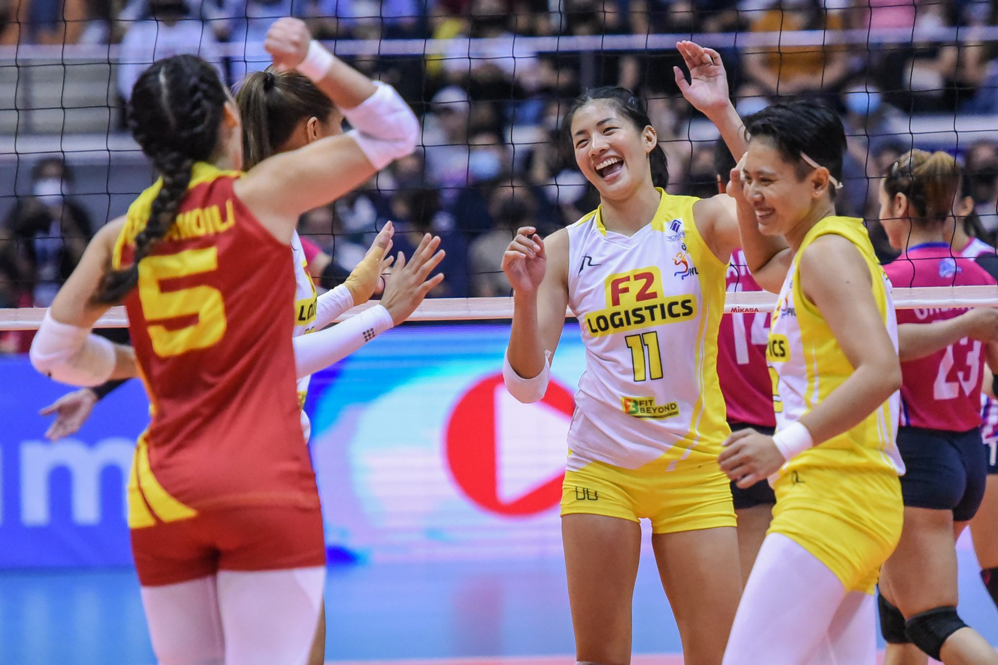 F2 stuns Creamline, hands first loss from 2 sets down in first-ever face-off