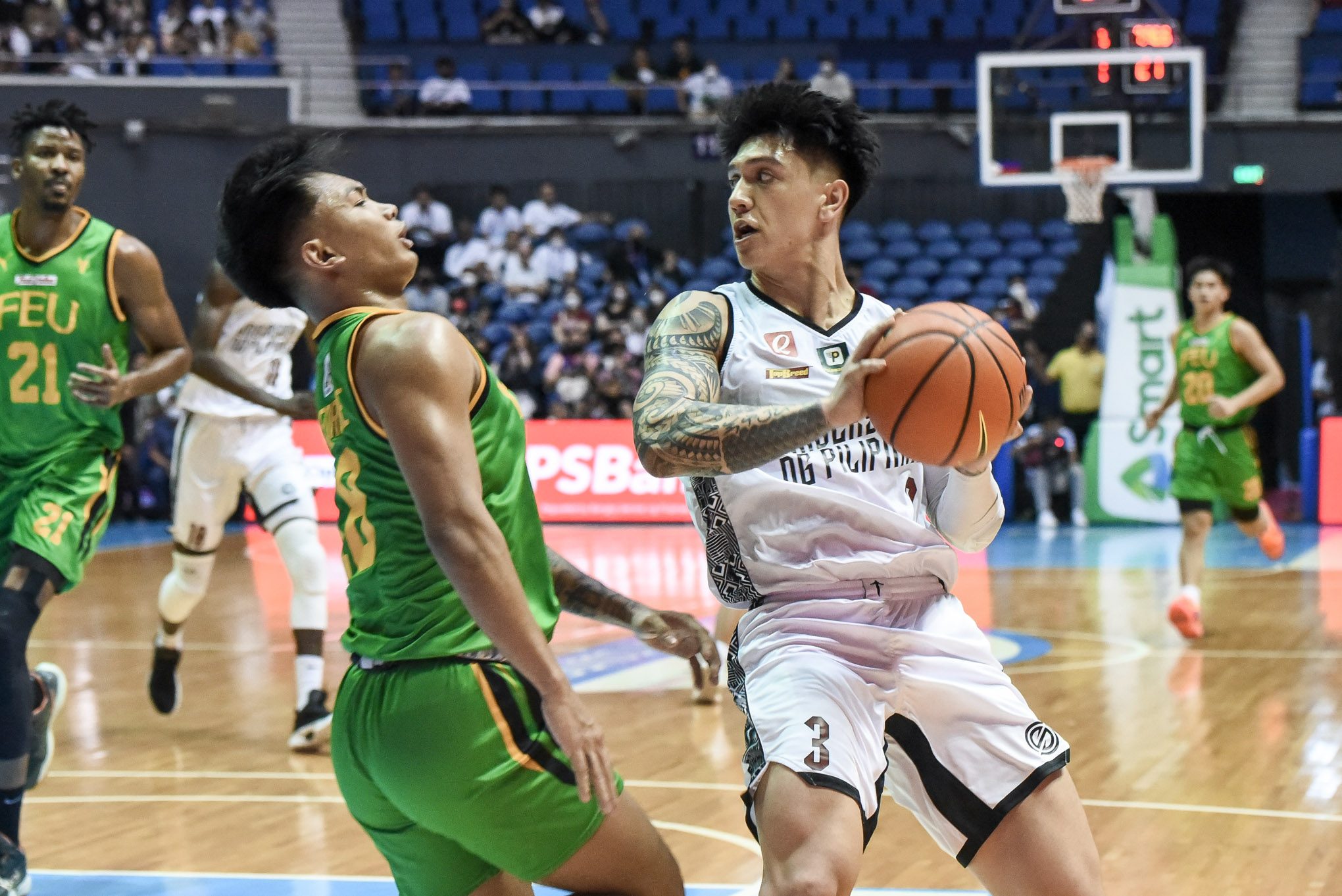 Spencer sizzles as UP boosts twice-to-beat semis bid with rout of FEU
