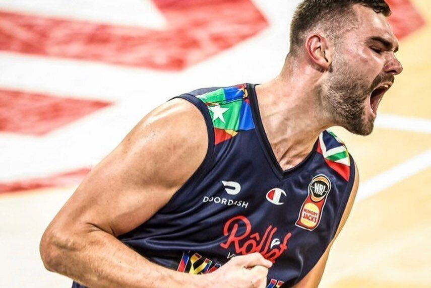 Humphries becomes first player to come out as gay in Australia’s NBL