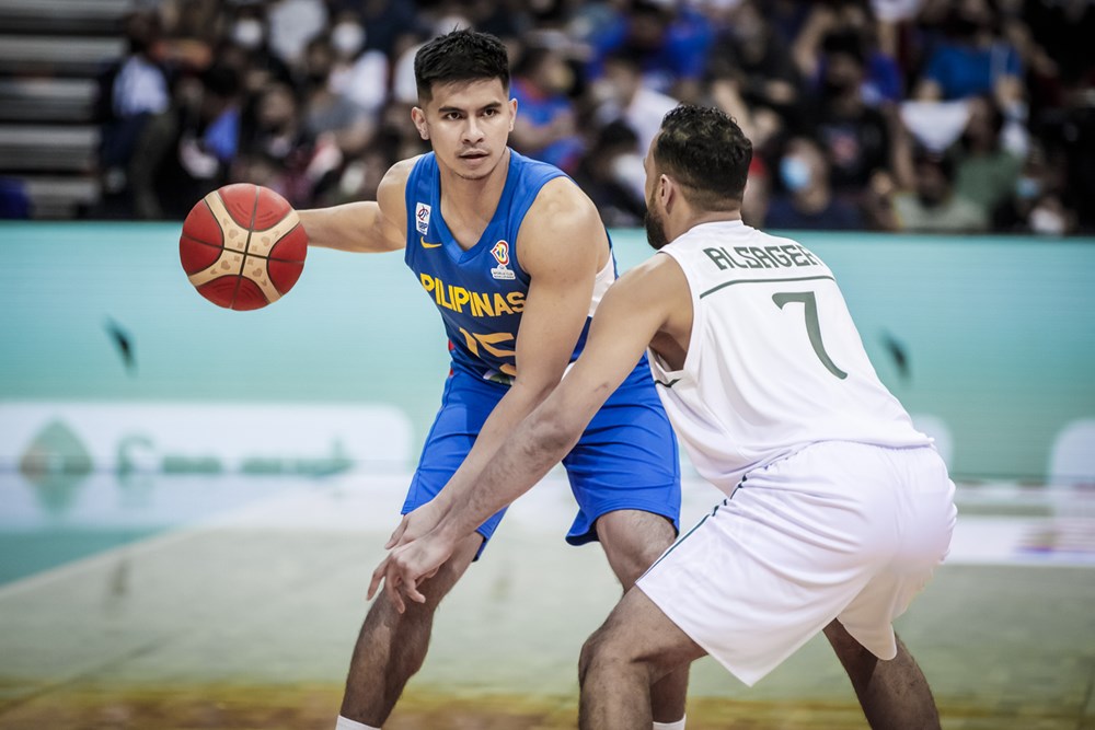 Kiefer Ravena Et Arie Reyes