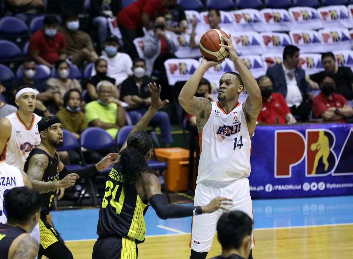 Meralco spoils Chot Reyes, Mikey Williams return with comeback win over TNT