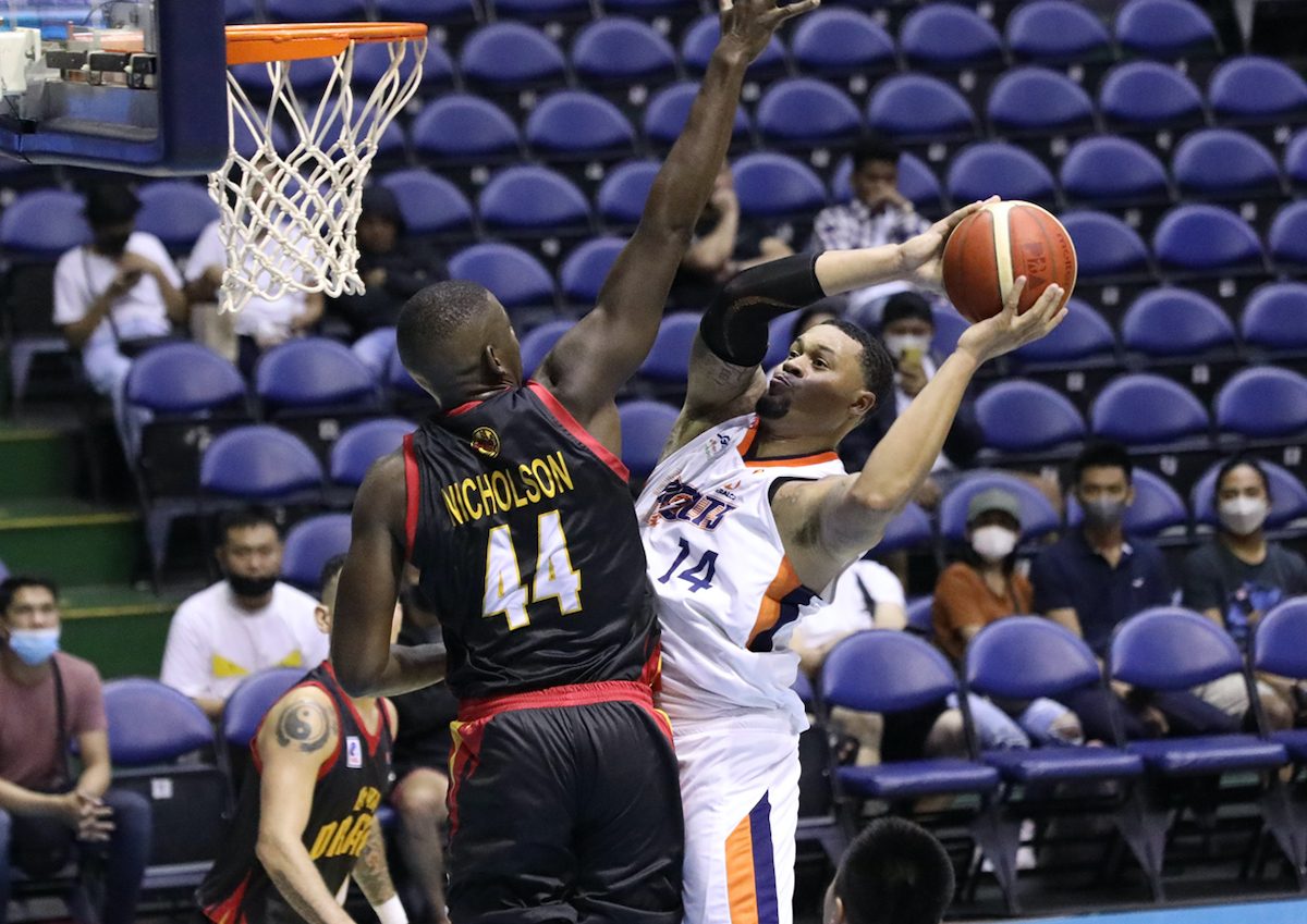 McDaniels triumphant in Meralco debut as Nicholson sees 50-point game go to waste