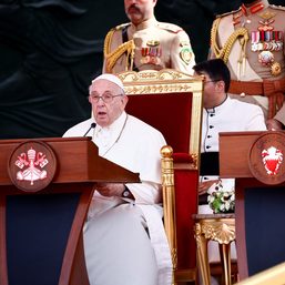 Pope, in Bahrain, condemns rearmament pushing world to ‘precipice’