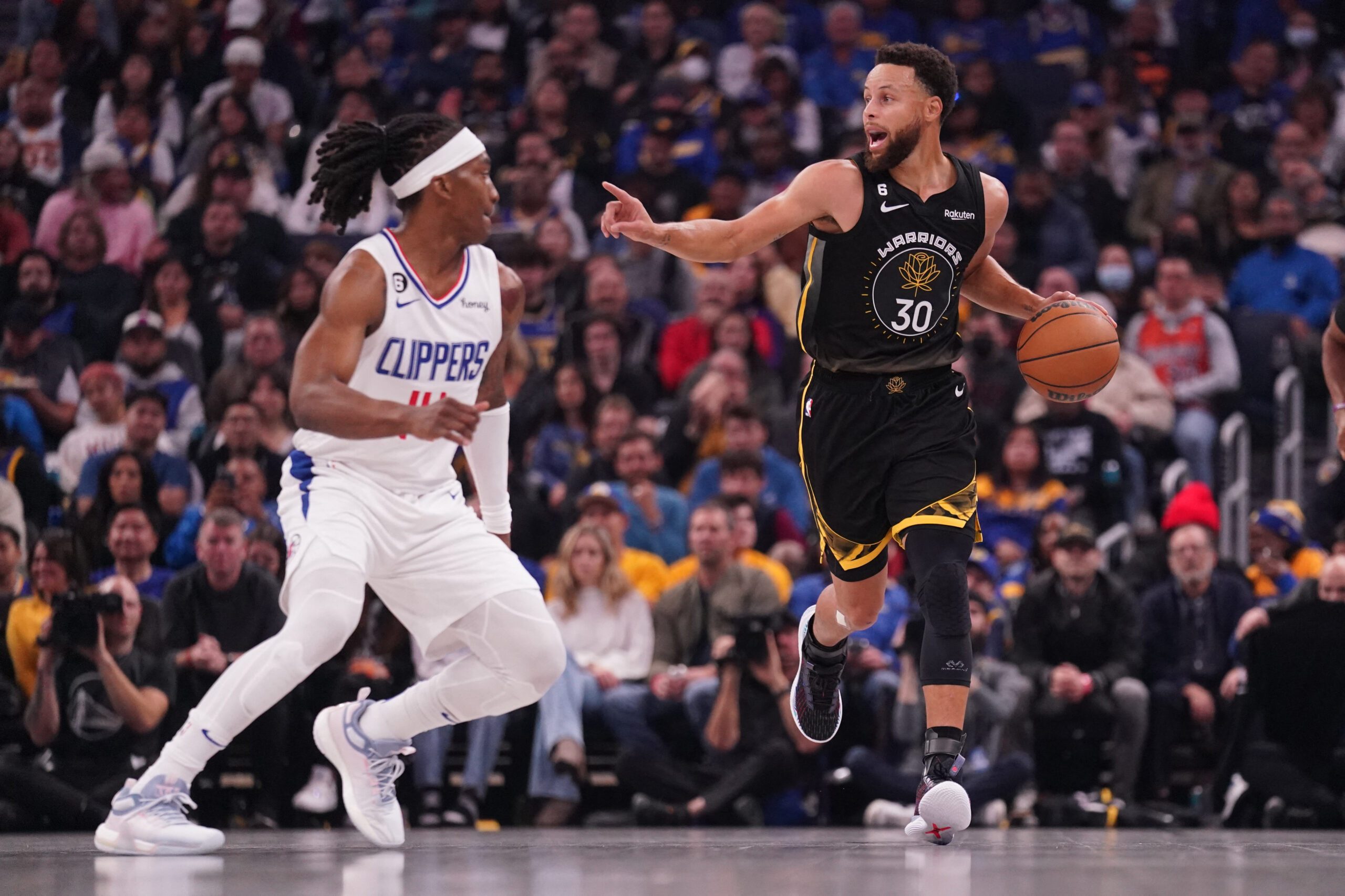 Curry, Thompson return as Wiggins erupts for 31 in Warriors’ rout of Clippers