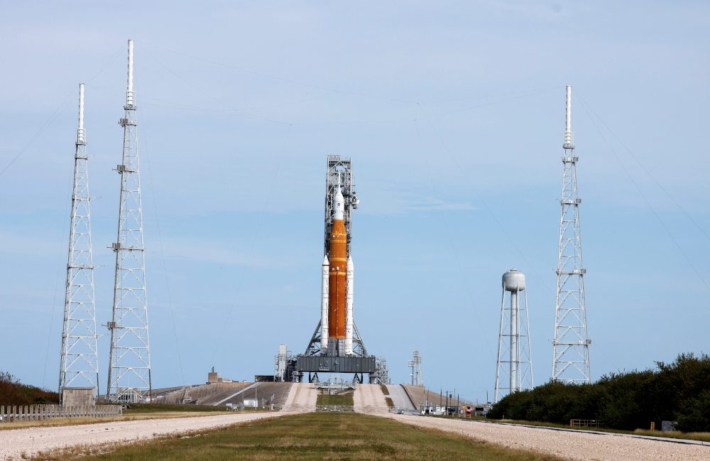 NASA’s Artemis moon rocket’s main fuel tanks filled for debut launch