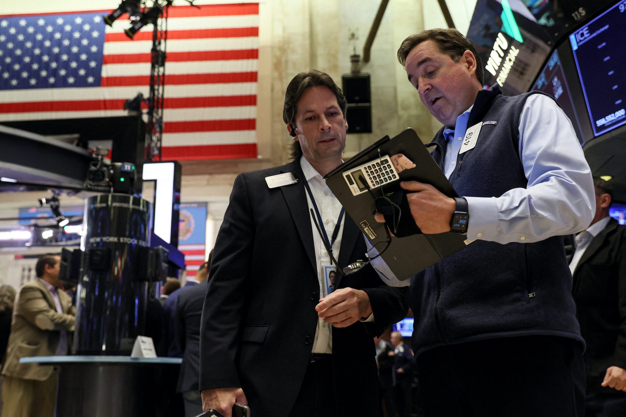 Shares rise, US Treasury yields drop as Fed minutes suggest slower rate hikes