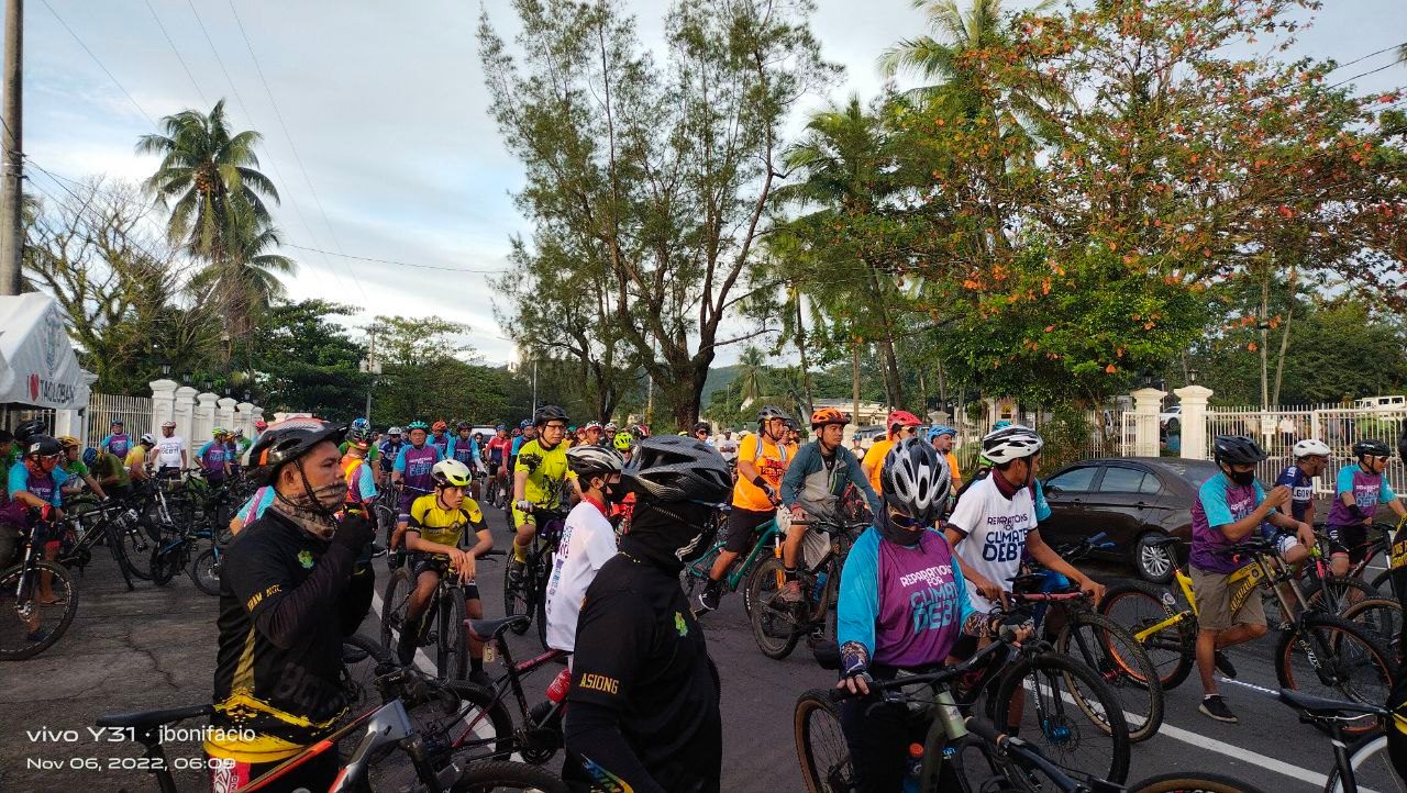 Hundreds of Yolanda survivors bike in campaign for climate change mitigation