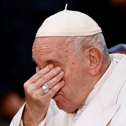 Pope Francis breaks down and cries while mentioning Ukraine at public prayer