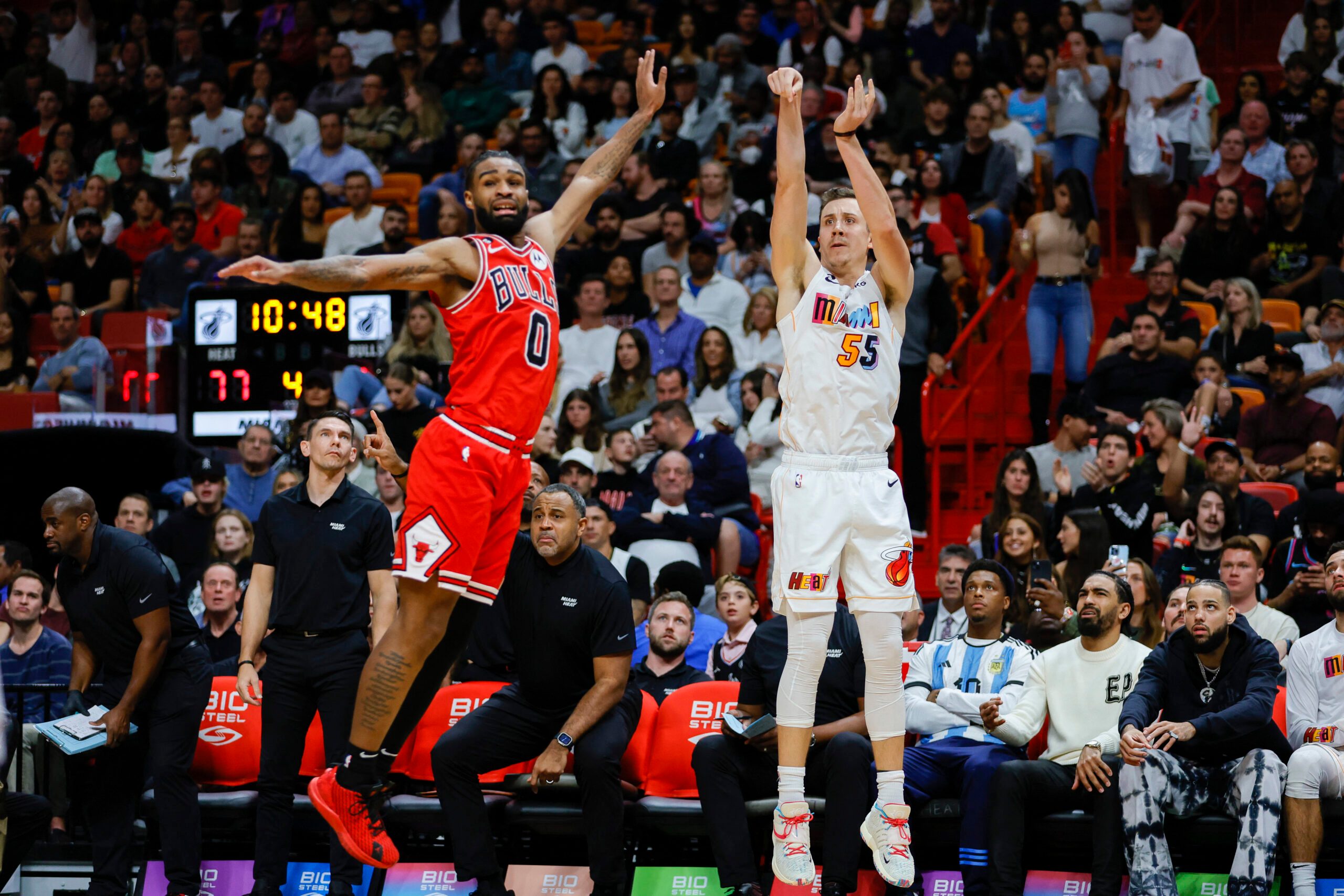 Bulls' Zach LaVine (knee) out tonight vs. Heat