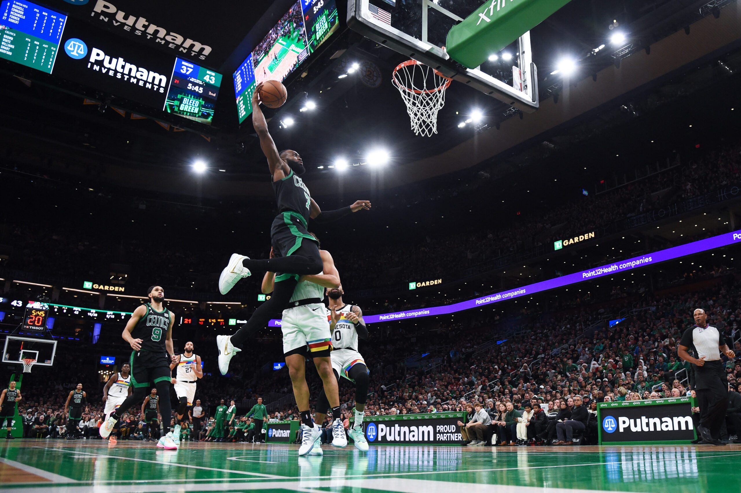 Jaylen Brown scores 23 in 4th as Celtics hammer Wolves to snap 3-game skid