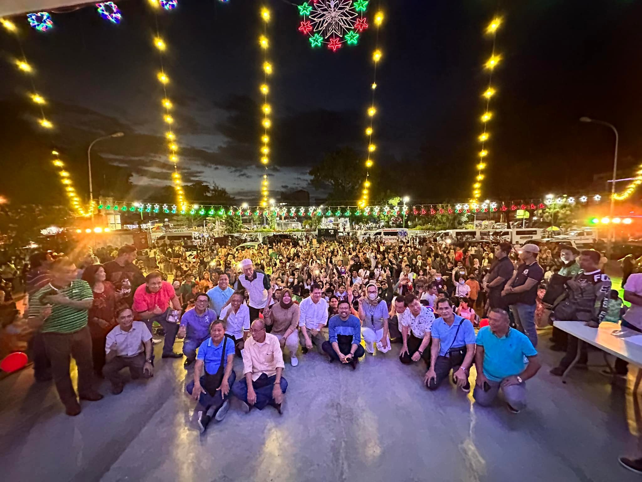 Gunshots spoil Cotabato City Plaza Christmas lighting event