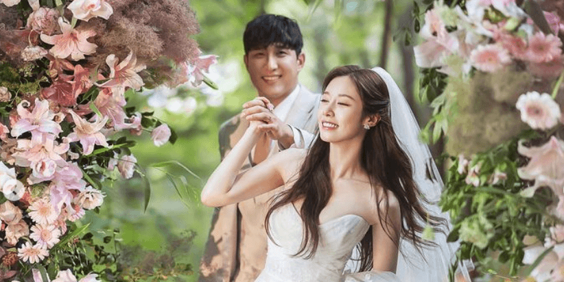 IN PHOTOS: Jiyeon, Hwang Jae-gyun stun in new wedding photos