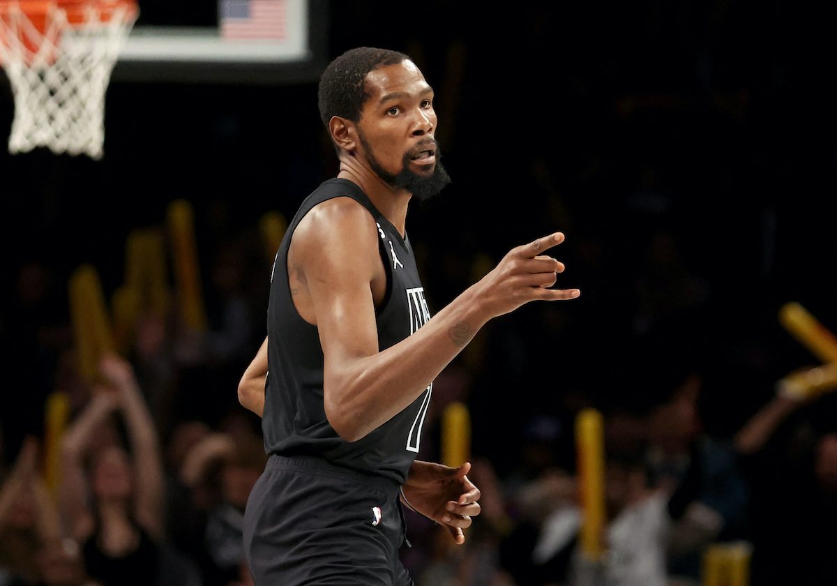 Kevin Durant guides Nets to tight win over Hawks
