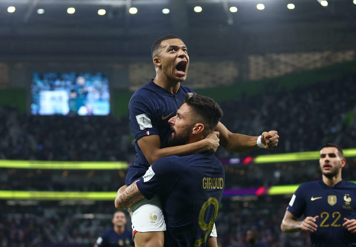 Record Giroud, sublime Mbappe send France into quarters with Poland win