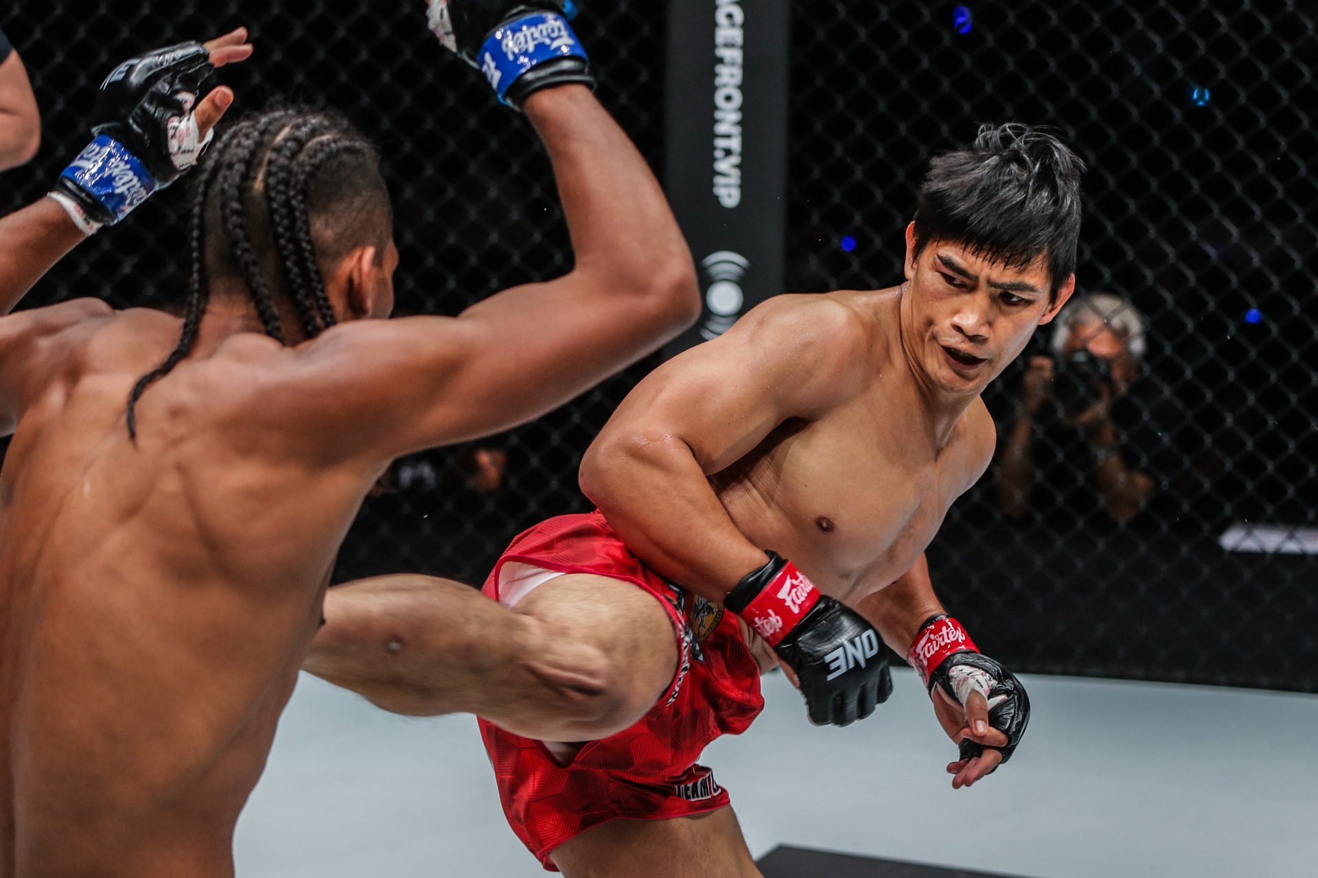 Folayang calls for rematch after controversial loss 