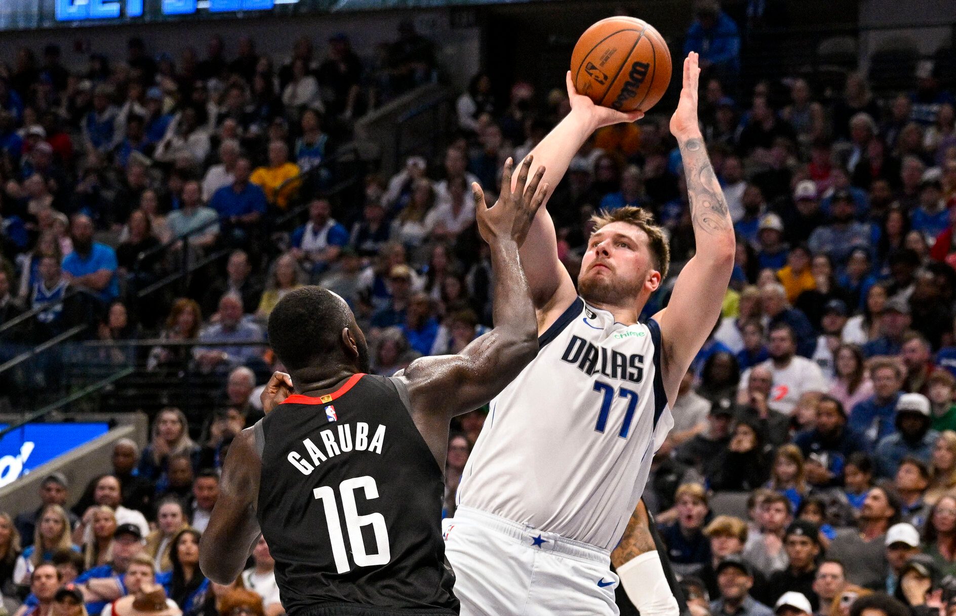 Luka Doncic nets another triple-double, Mavs down Rockets