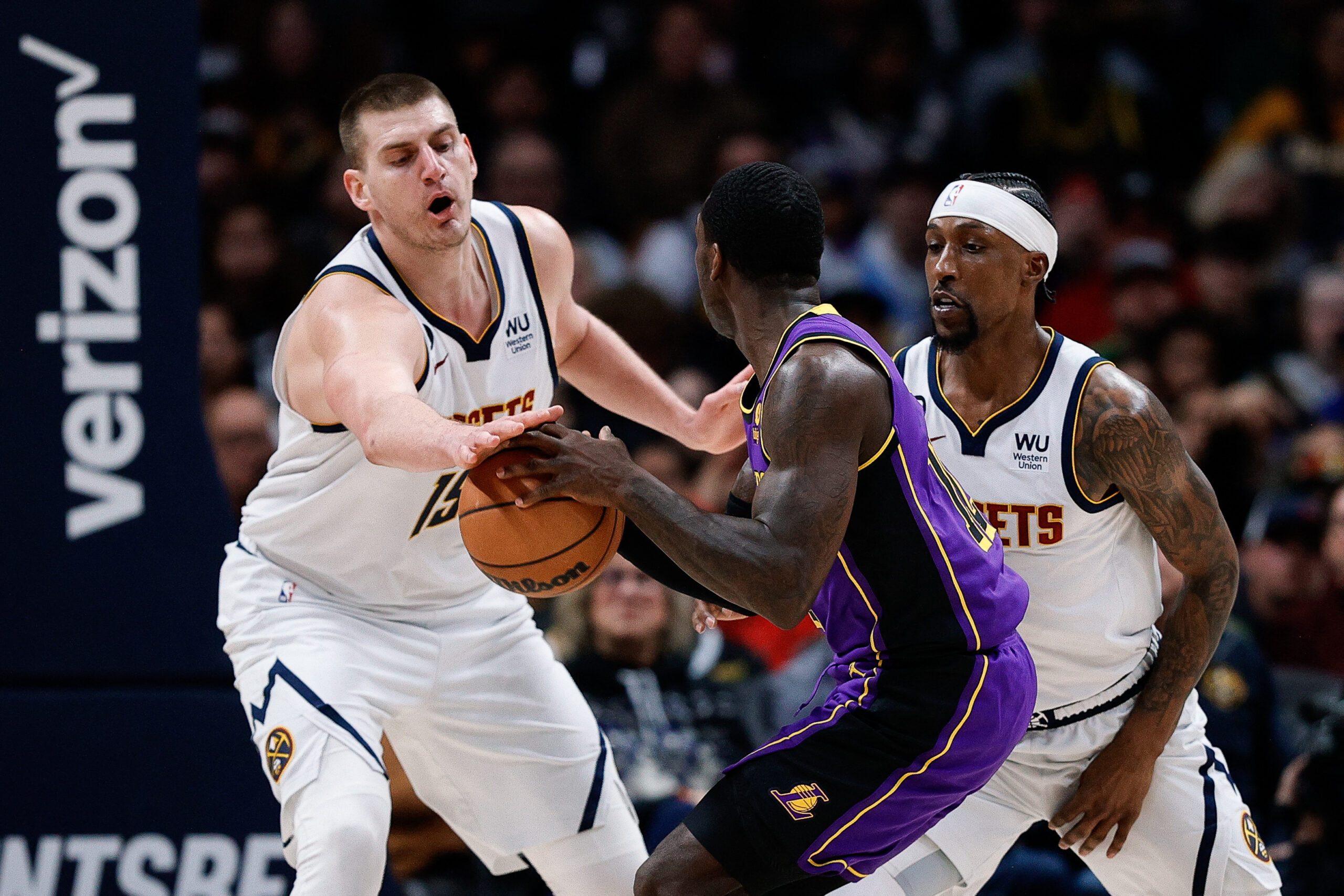 Jokic drops triple-double on perfect shooting as Nuggets rip LeBron-less Lakers