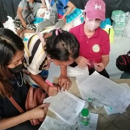 Flood victims outside Zamboanga City evacuation centers to get aid