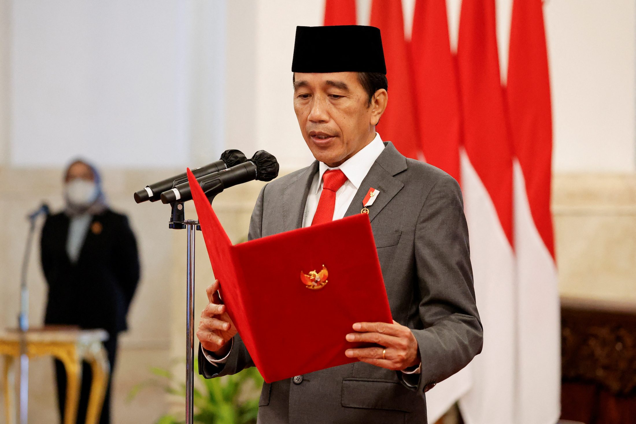Jokowi regrets Indonesia’s bloody past, victims want accountability