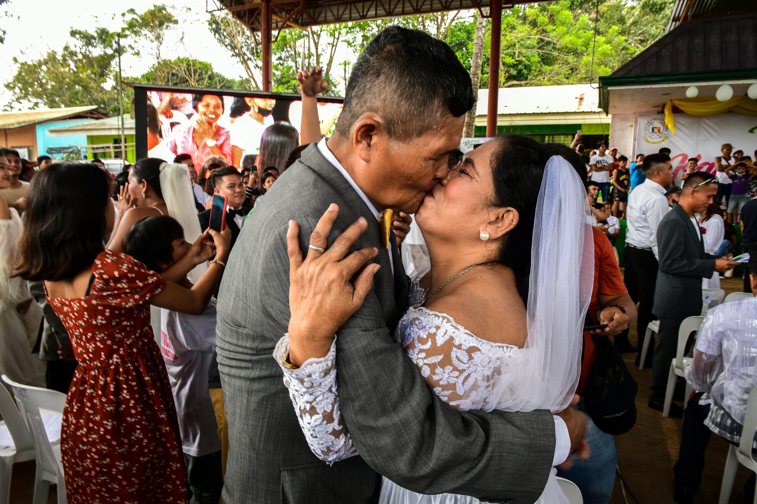 65 couples, some elderly, tie the knot in Cagayan de Oro mass wedding