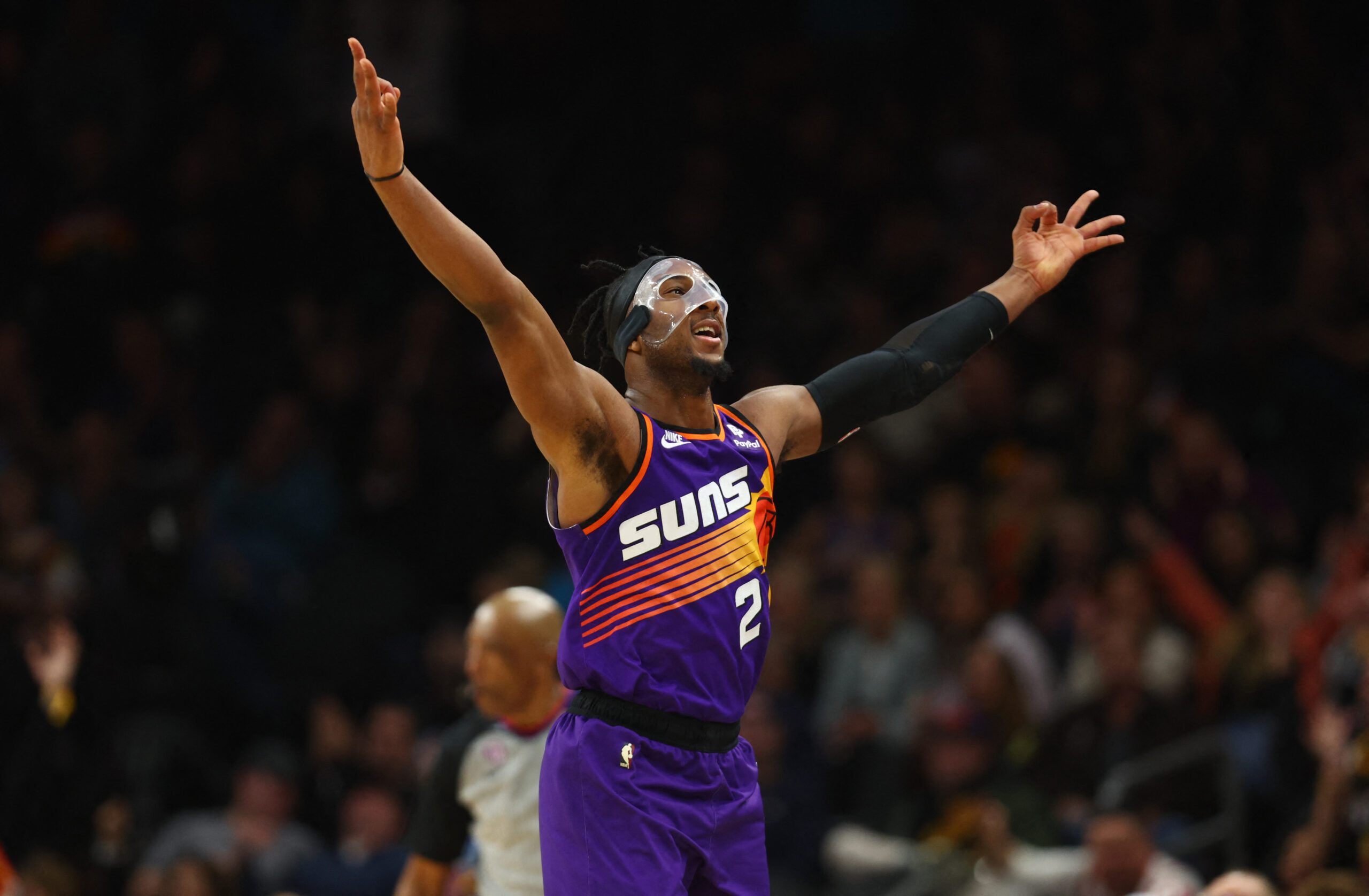 Minus 4 starters, Suns still defeat Pacers