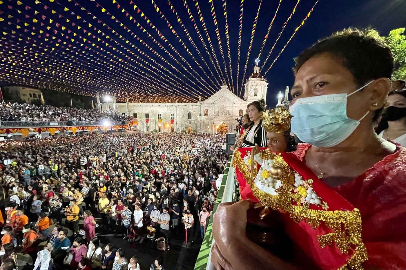 300,000 devotees join dawn kickoff of Cebu’s 458th Fiesta Señor celebration