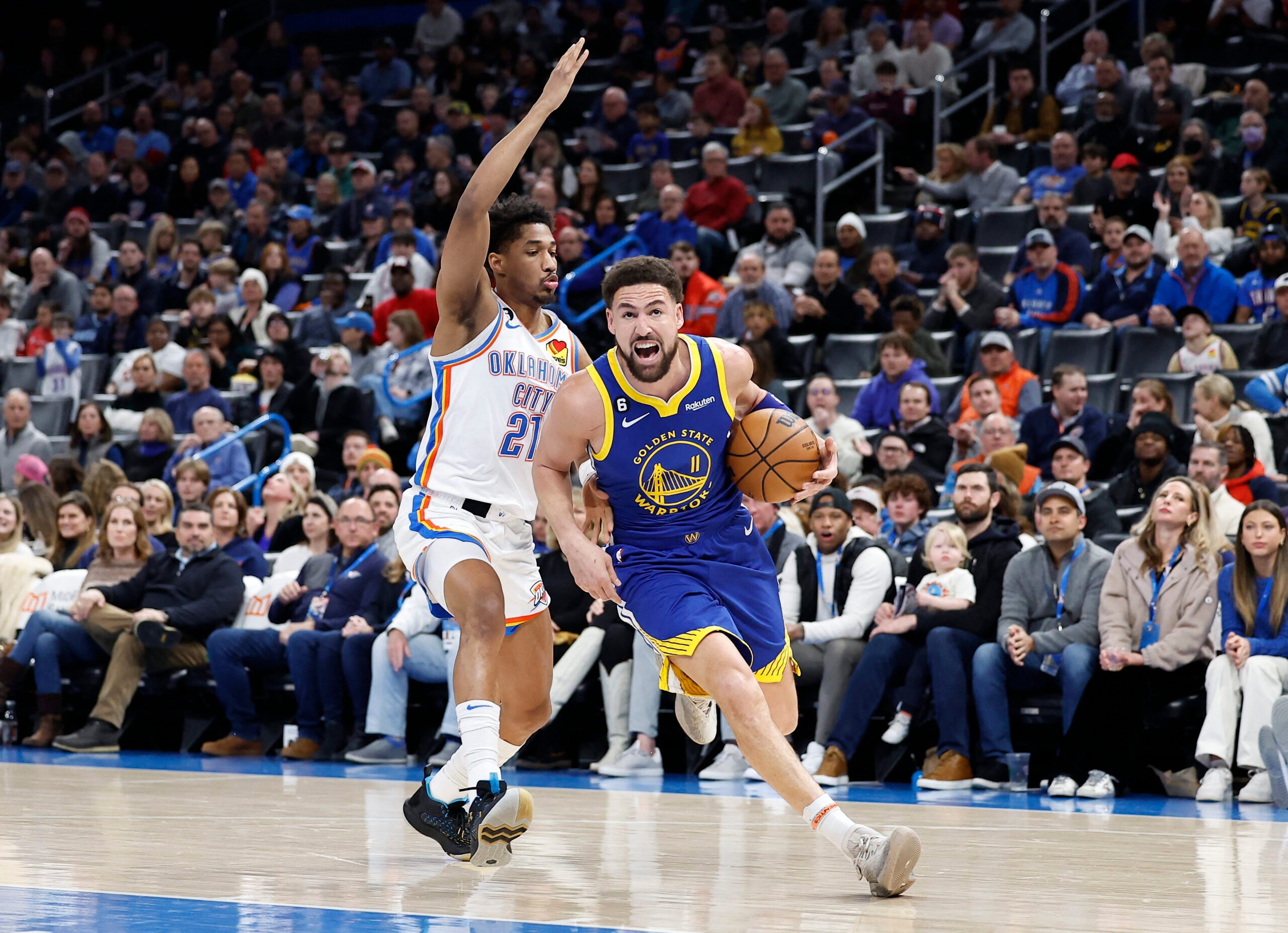 Klay Thompson turns in vintage night, bombs 12 threes in Warriors’ Thunder rout
