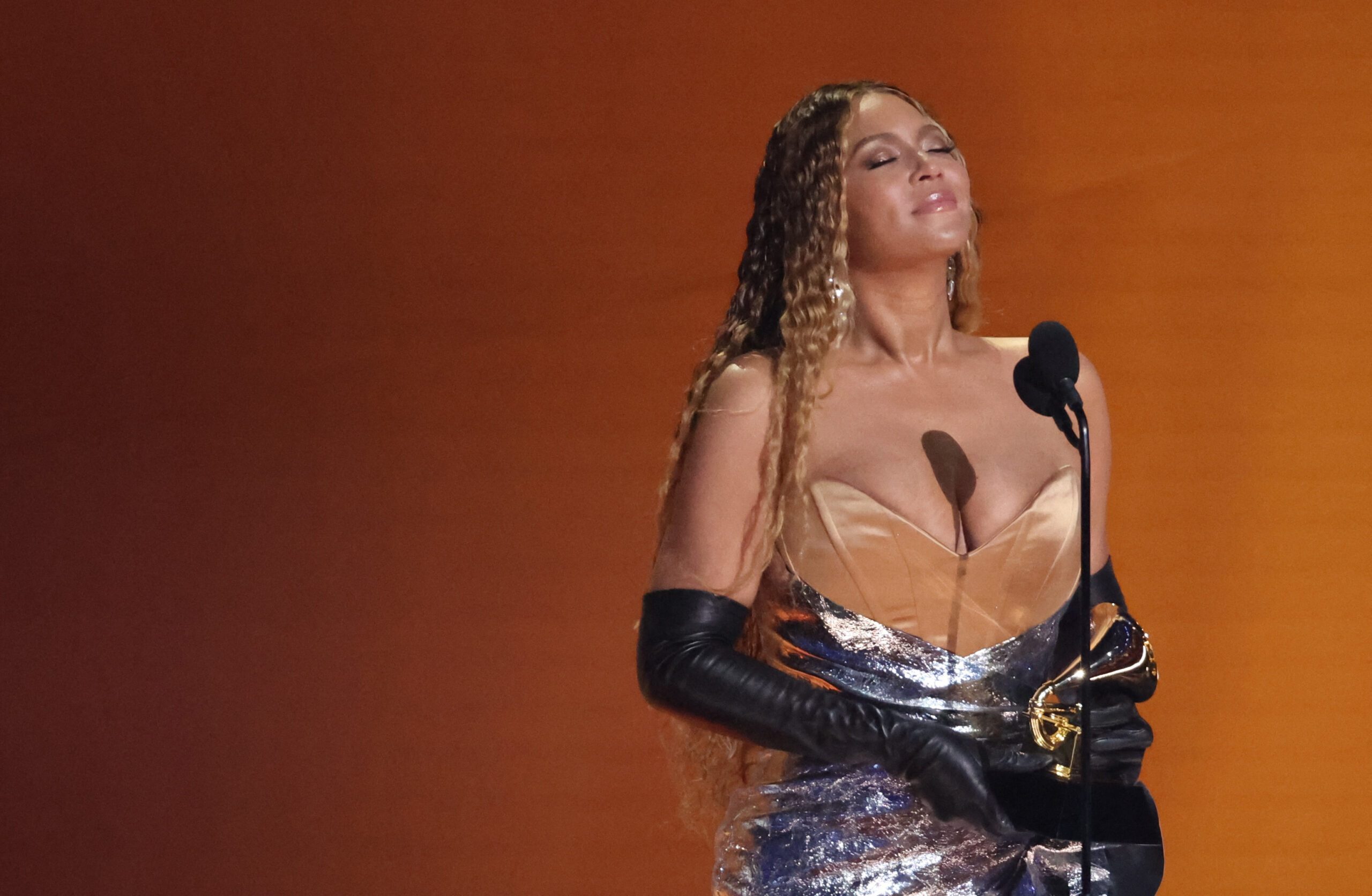 Beyonce breaks all-time Grammy wins record