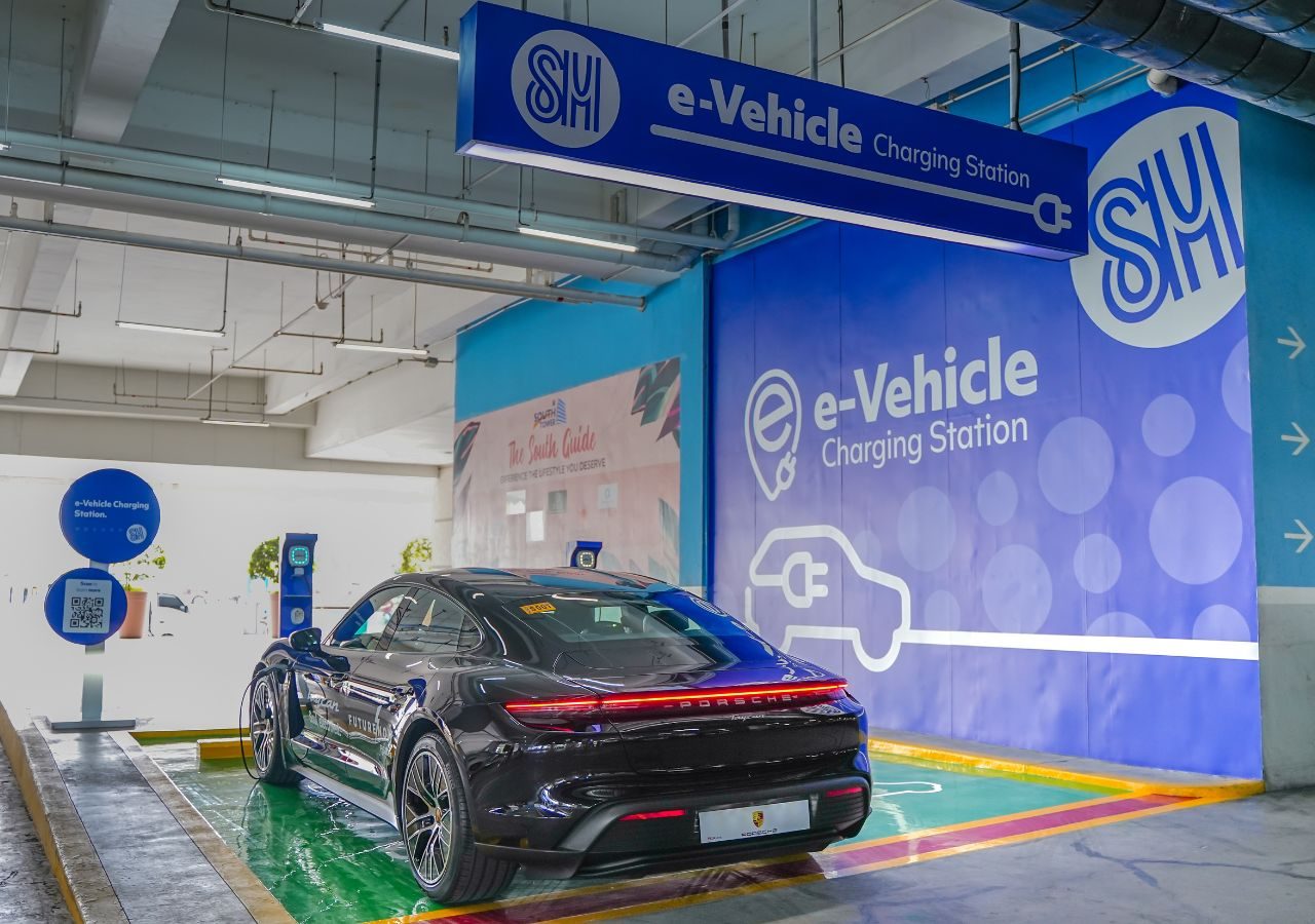 SM Supermalls rolls out PH’s biggest chain of e-Vehicle charging stations nationwide