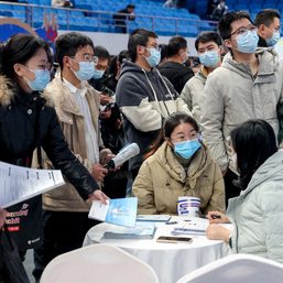 At job fairs in China, employers are thrifty and applicants timid