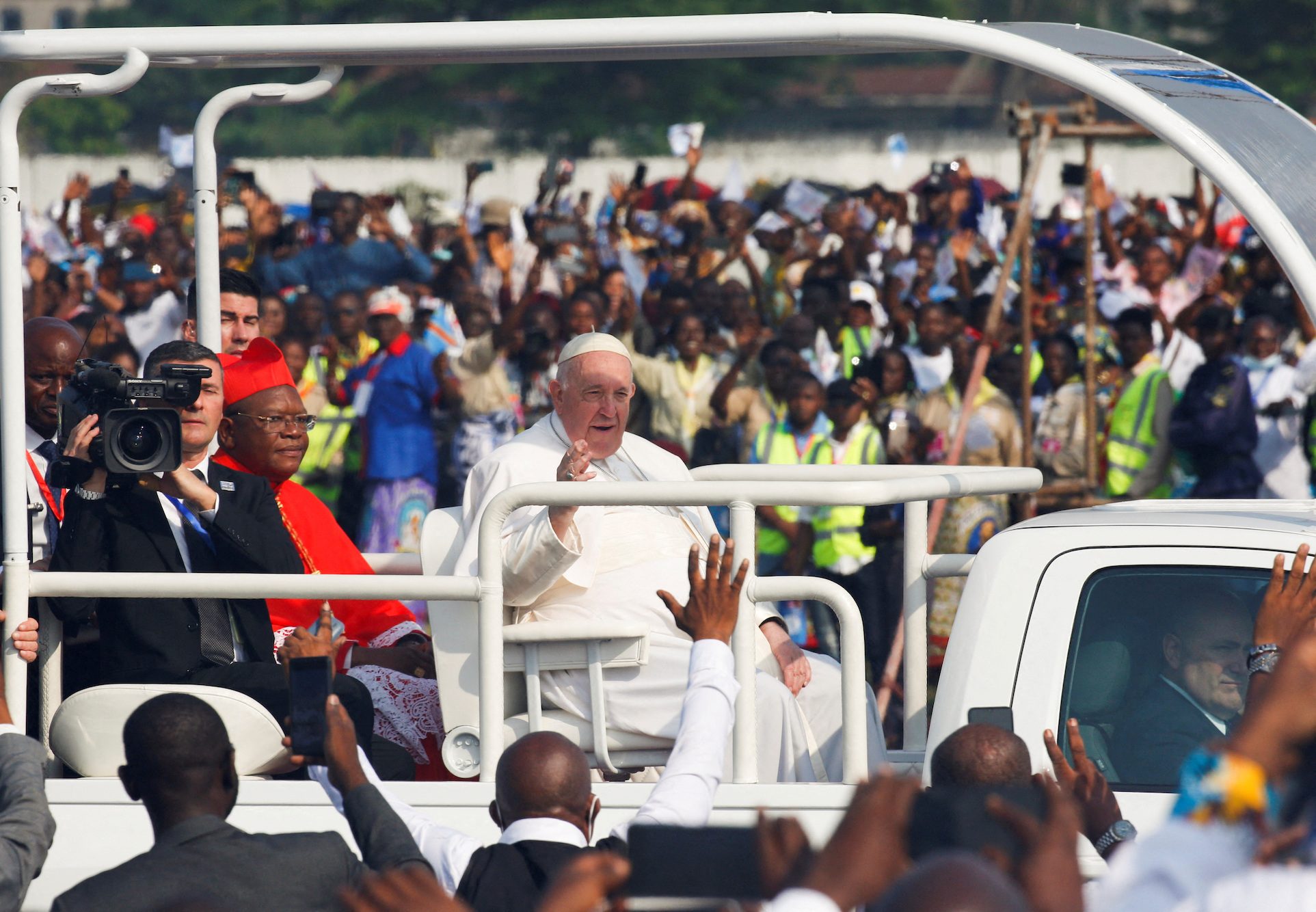 Pope wraps up Congo visit, heads to volatile South Sudan