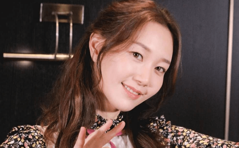 Actress Lee Yoo-young soft launches non-celebrity boyfriend