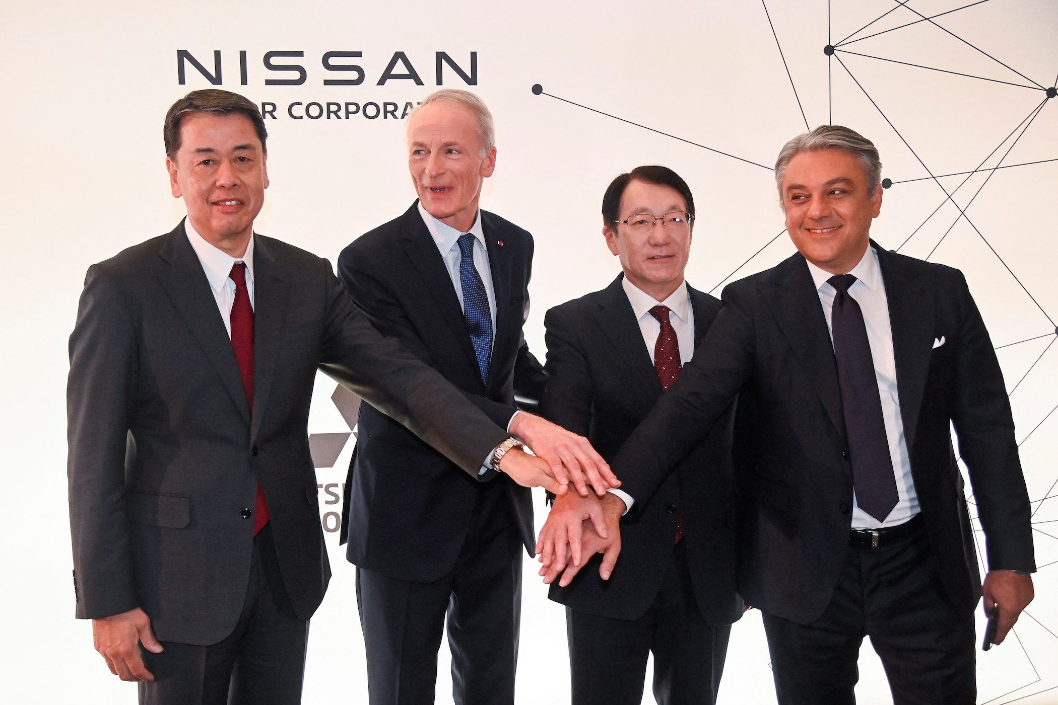 In alliance reboot, Nissan to buy up to 15% stake in Renault EV unit