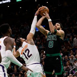 Suns hand Celtics first double-digit home loss