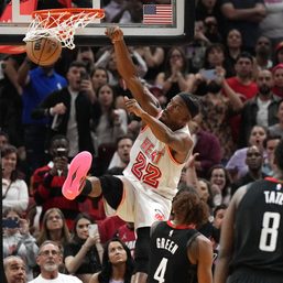 Butler’s last-gasp dunk lifts Heat over struggling Rockets
