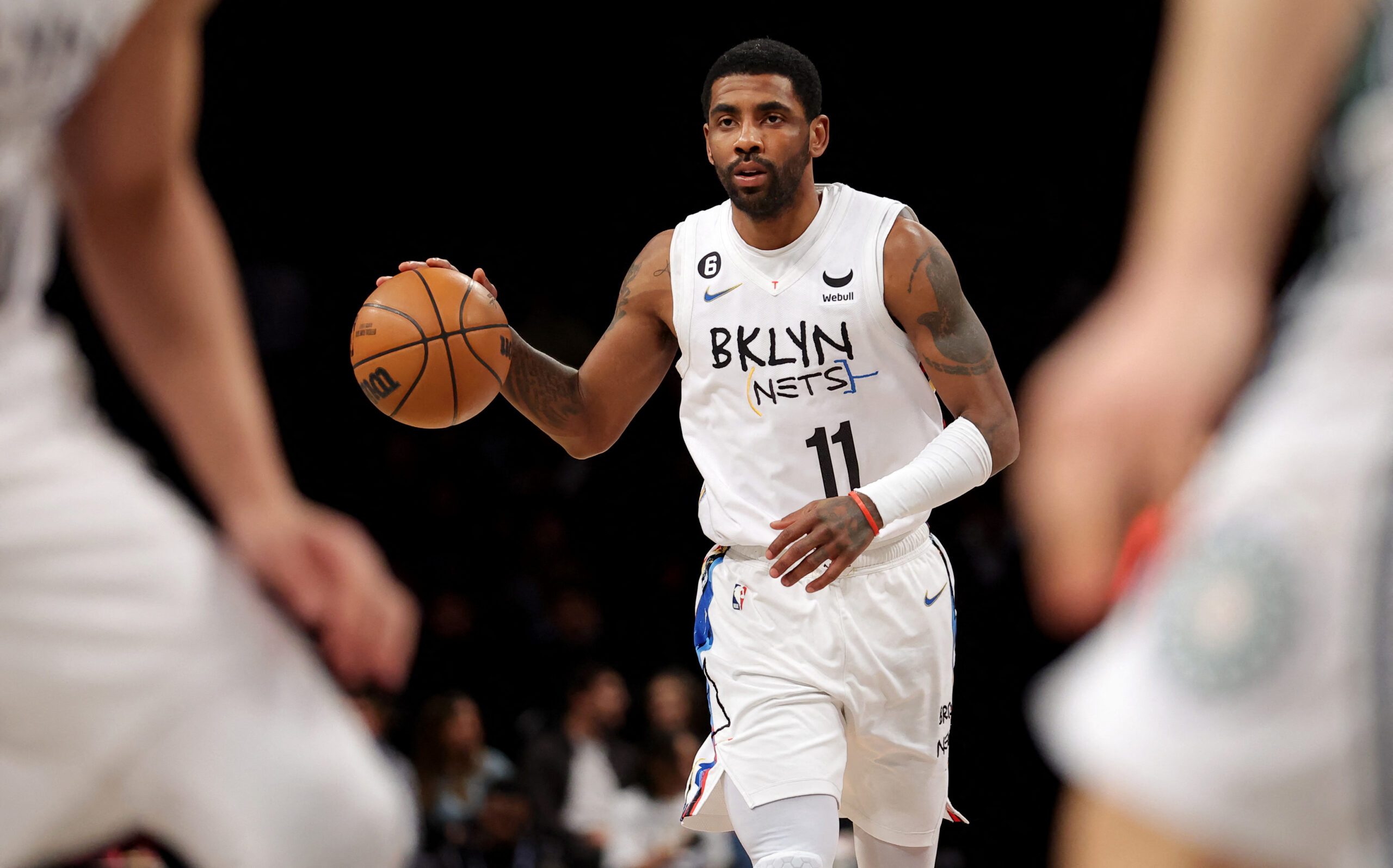 Kyrie Irving requests trade, gives Nets ultimatum