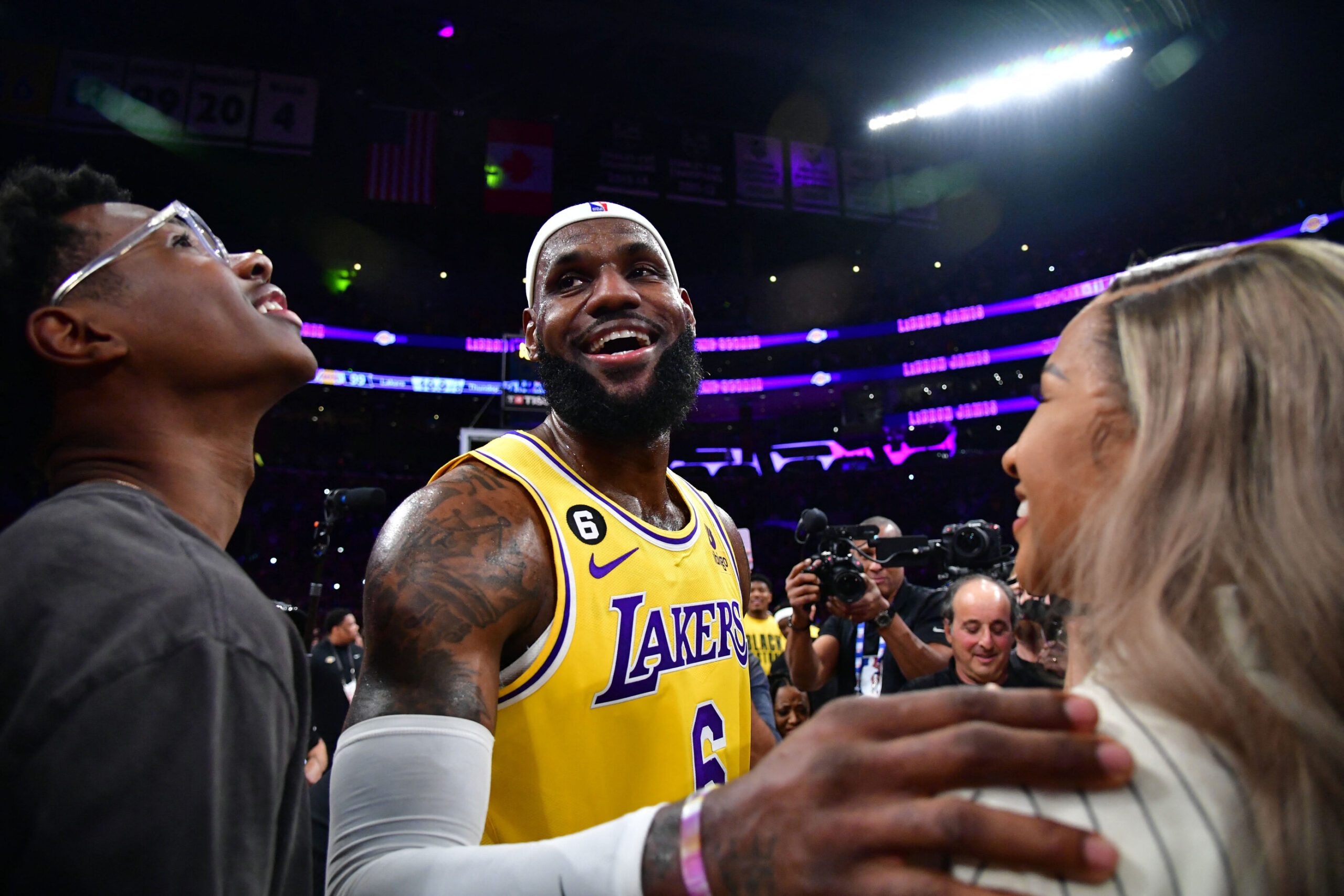LOOK: Curry, Durant react to LeBron passing Kareem for NBA record