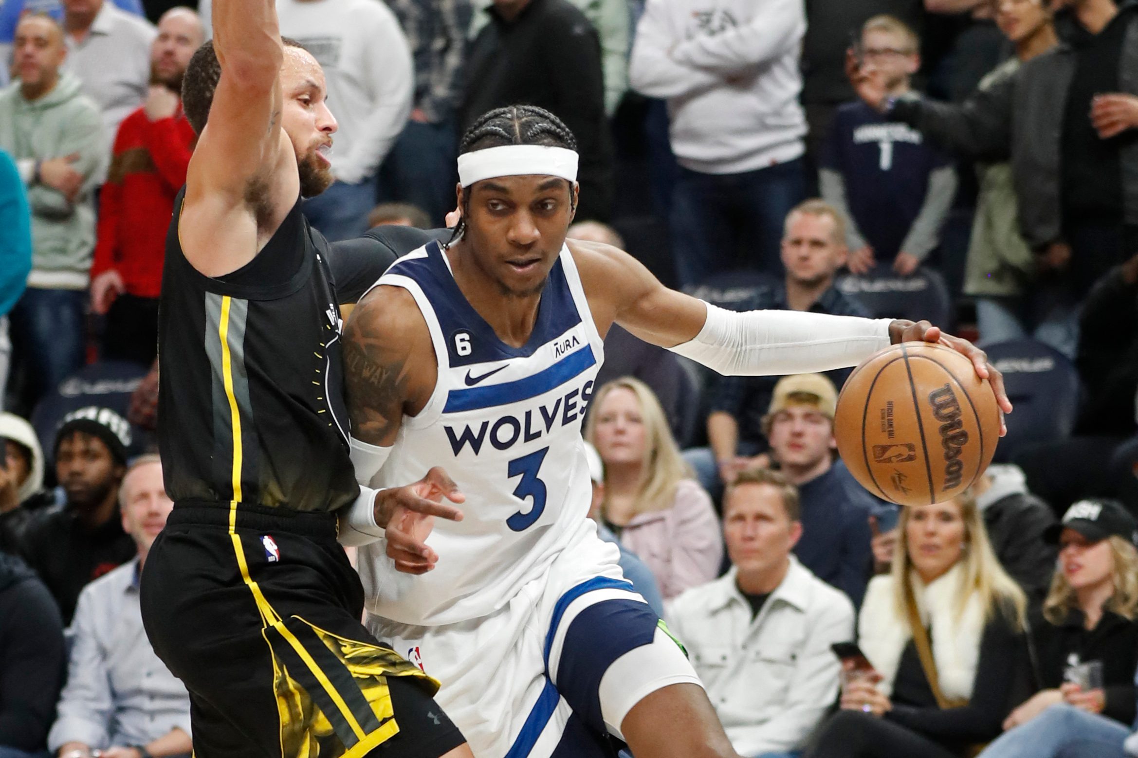 Timberwolves push past Warriors in overtime