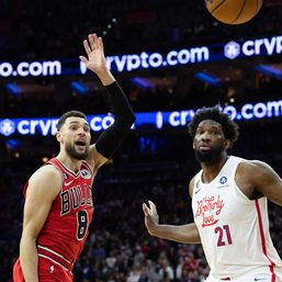 Bulls lean on all-around effort to withstand Sixers in double OT