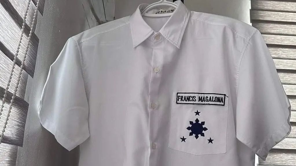 Francis Magalona’s shirt in ‘Bagsakan’ video to be auctioned for Gab Chee Kee