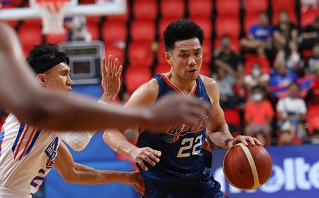 Ejected for choking incident, Maliksi accuses Eboña of ‘playing dirty’