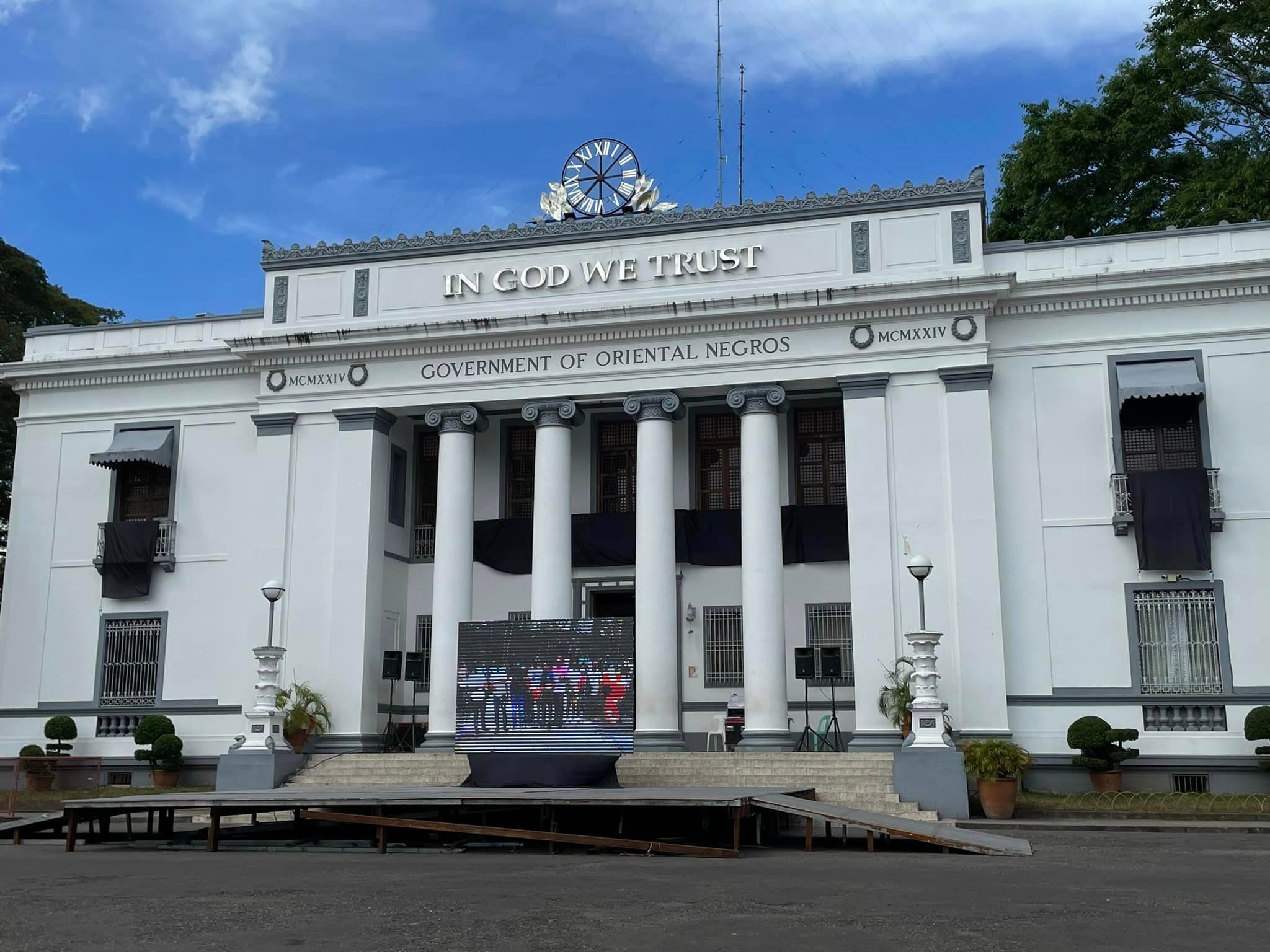 Negros Oriental province sets up Capitol big screen for Degamo funeral