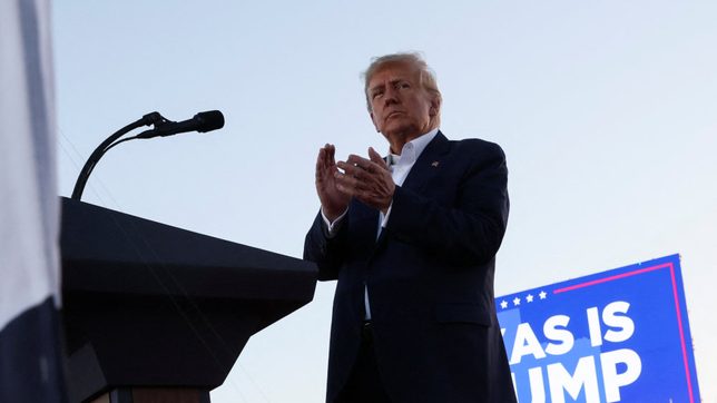 Trump casts 2024 contest in apocalyptic terms, slams prosecutors